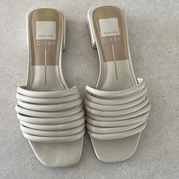Dolce Vita Hazil Sandals - Picture 2 of 8